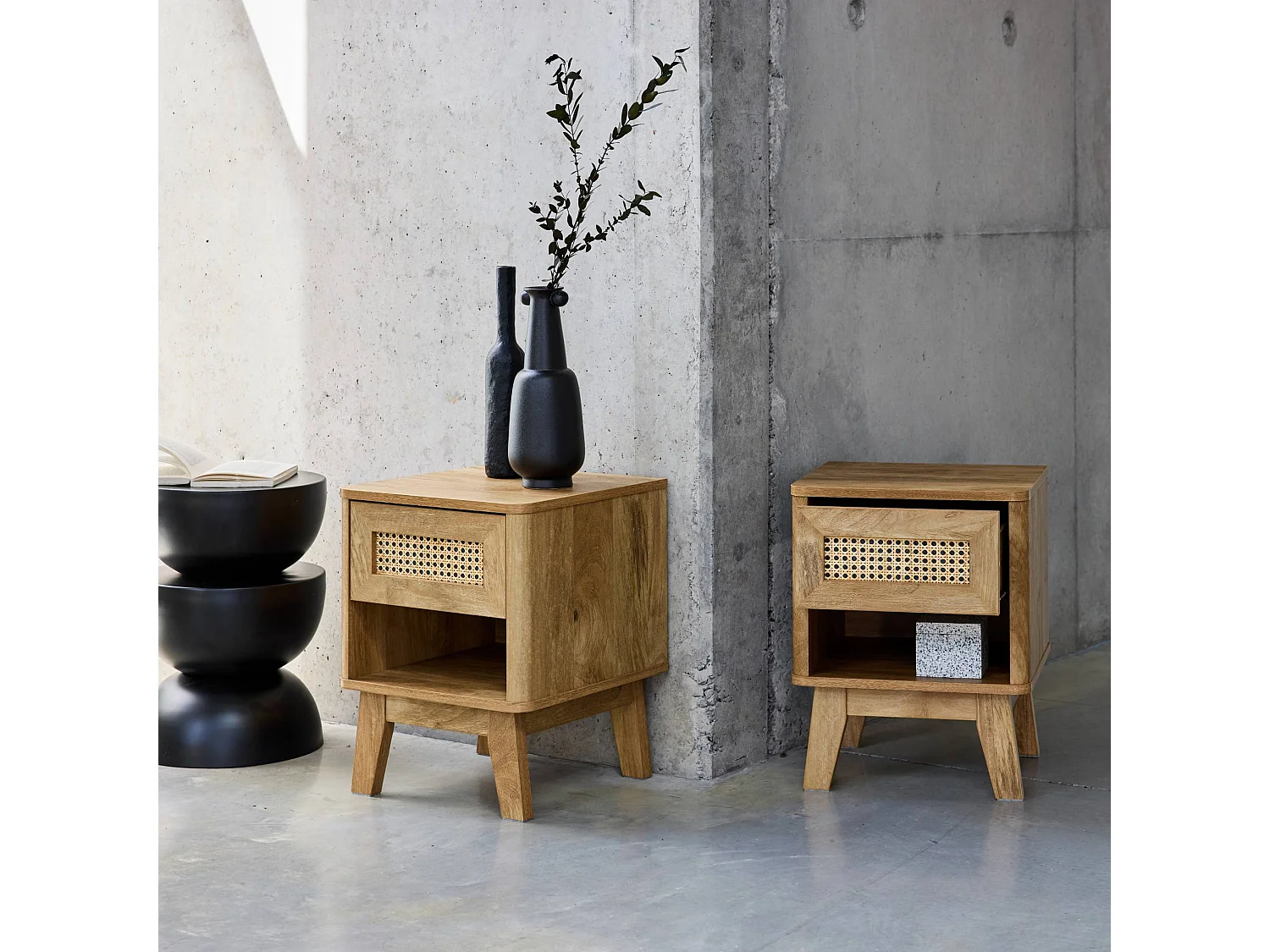 Set 2 comodini con decorazione in legno e canna da zucchero, marrone