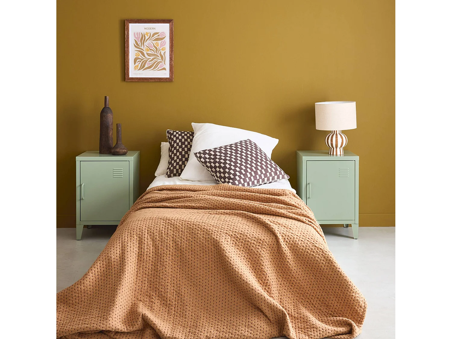 Mesita industrial con 1 puerta, set de 2 verde claro