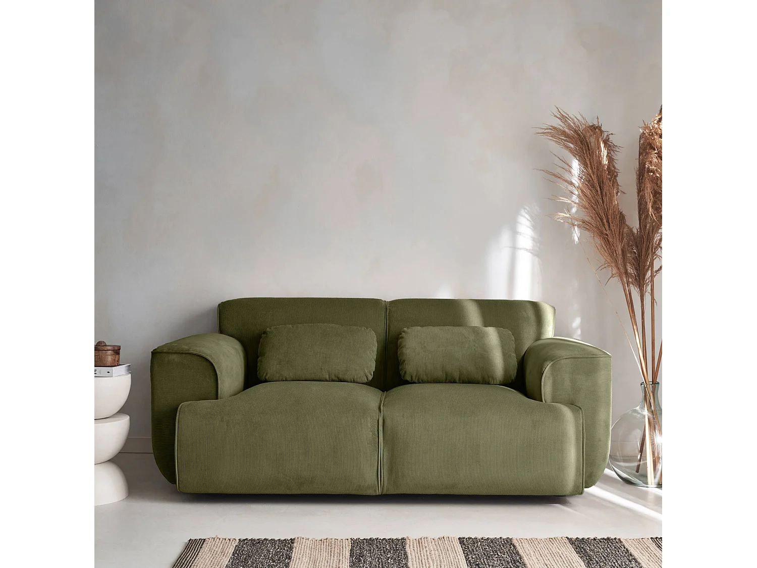 Sofá de pana de 2 plazas verde