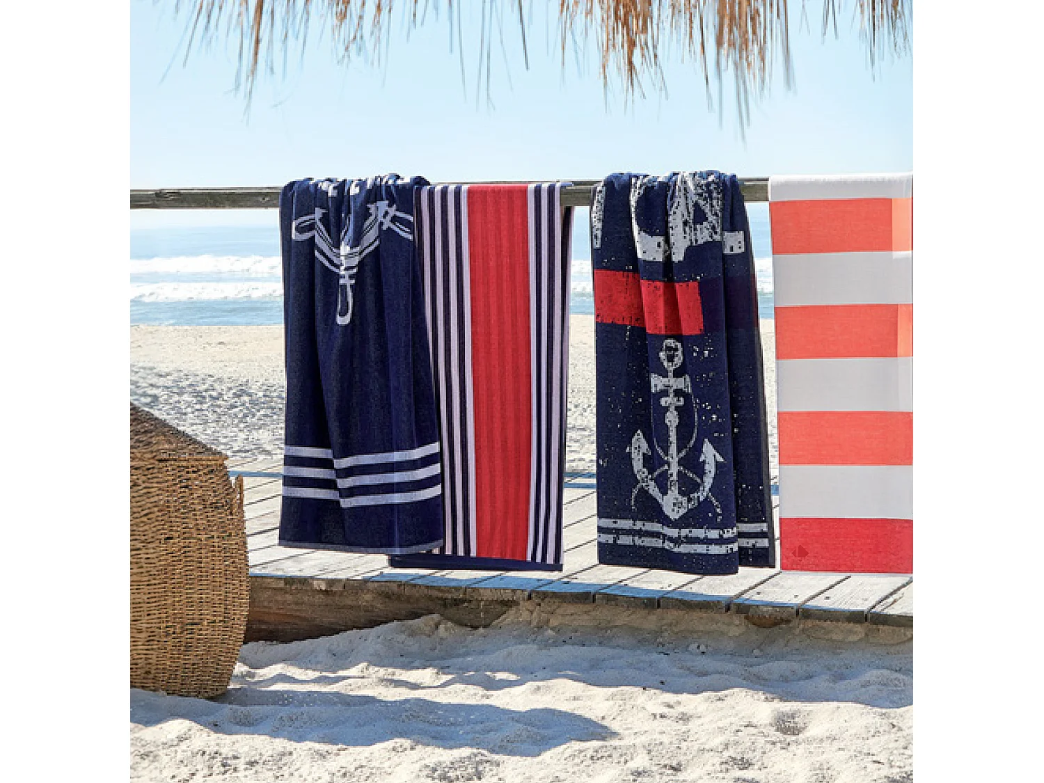 Drap de plage 100x180 cm en velours de coton MEZZOGIORNO rouge à rayures