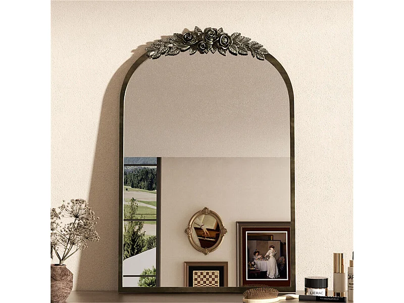 Metalen boogspiegel - L 60,5 x H 91,6 cm - Gouden design wandspiegel