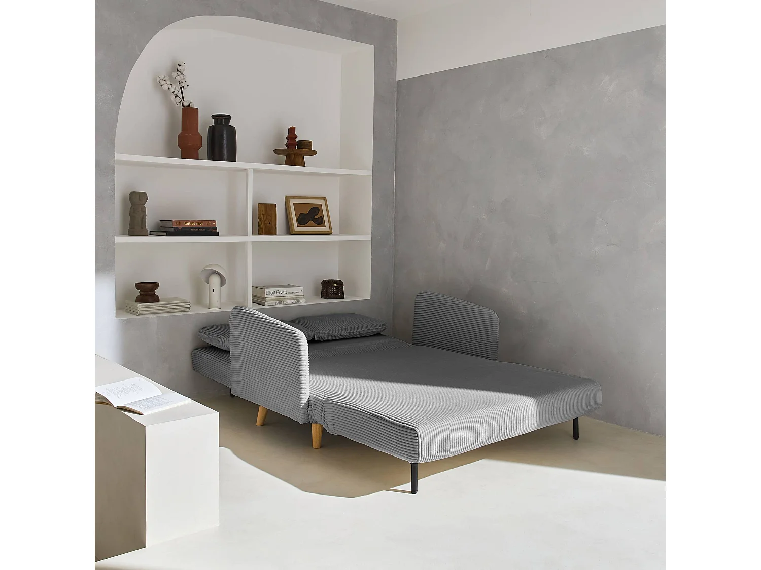 Divano letto a 2 posti in velluto a coste con gambe in legno, grigio