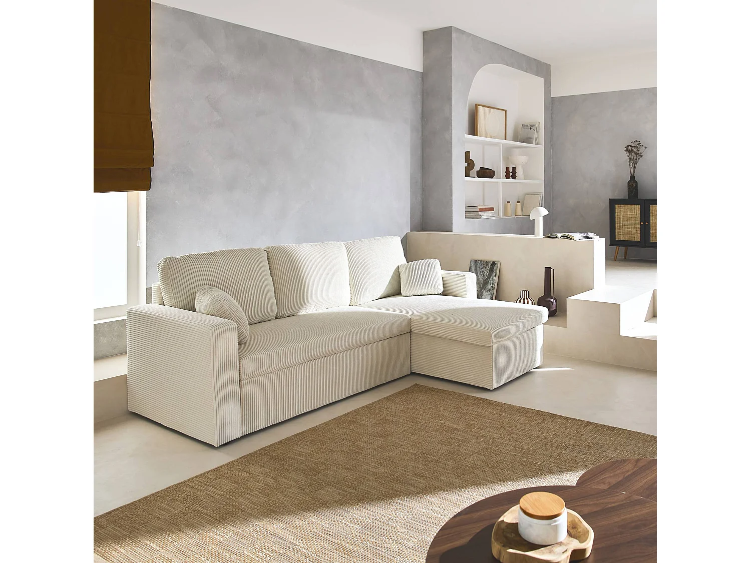 Canapé d'angle convertible et réversible. velours côtelé grosse côte blanc crème. 3 places