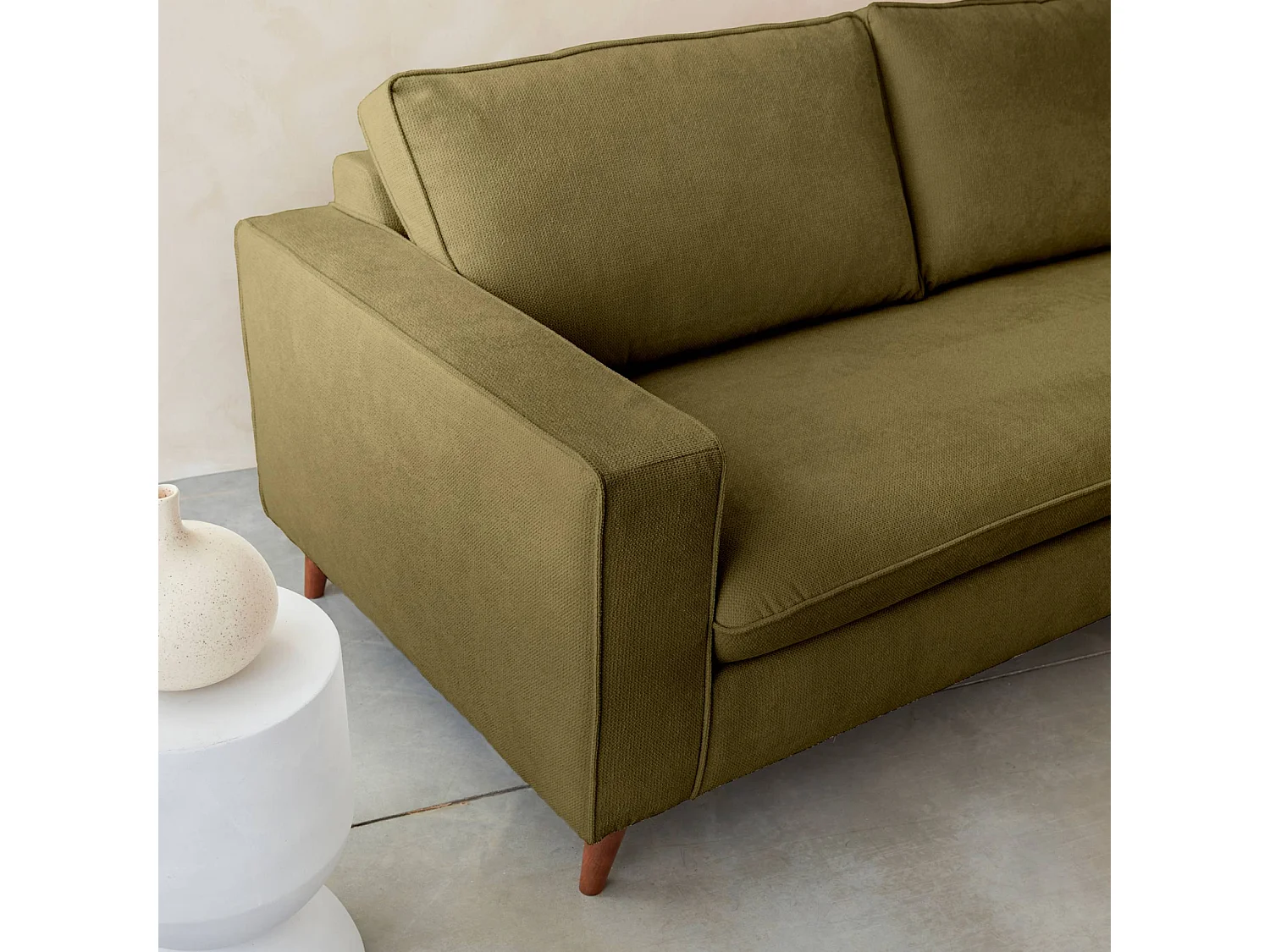 Canapé lit 3 places vert olive avec matelas 12cm d'épaisseur. fabriqué en France