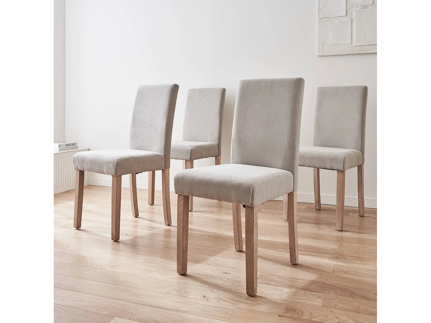 Lot de 4 chaises RITA velours côtelé pieds en bois d'hévéa cérusé