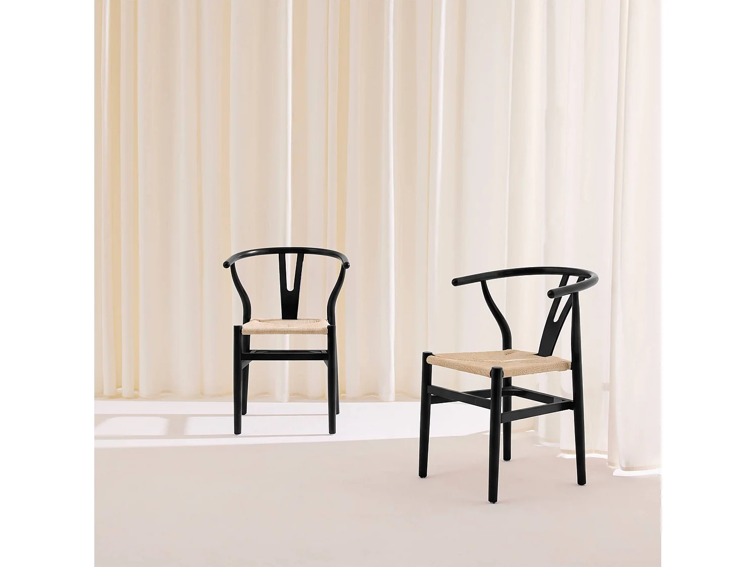 Silla de madera con asiento de cuerda, set de 2 negro