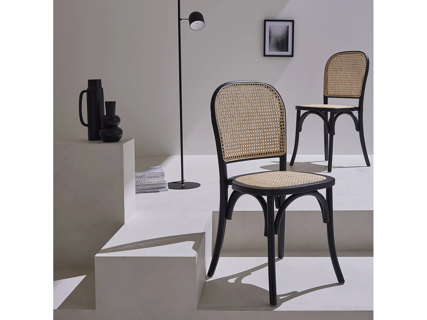 Silla vintage de madera y ratán, set de 2 negro