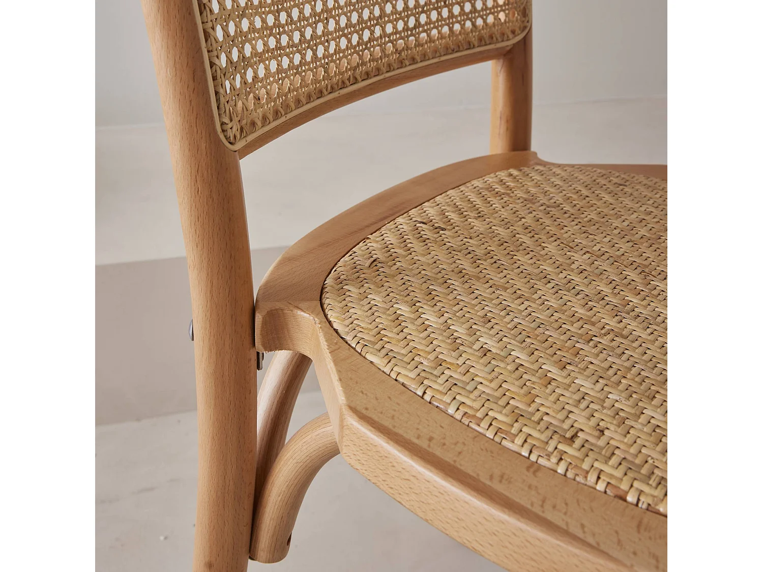 Silla vintage de madera y ratán, set de 2 natural