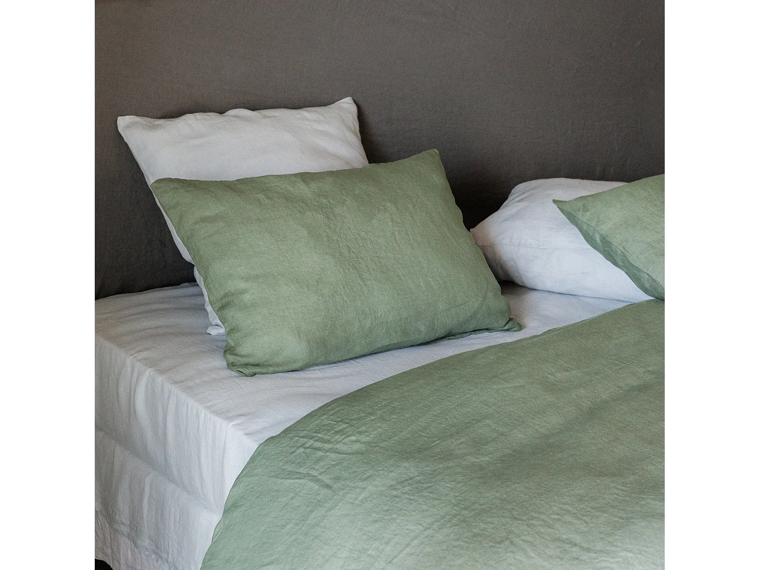 Housse de couette 260X240 cm lit queen size lin lavé SONATE vert Thym