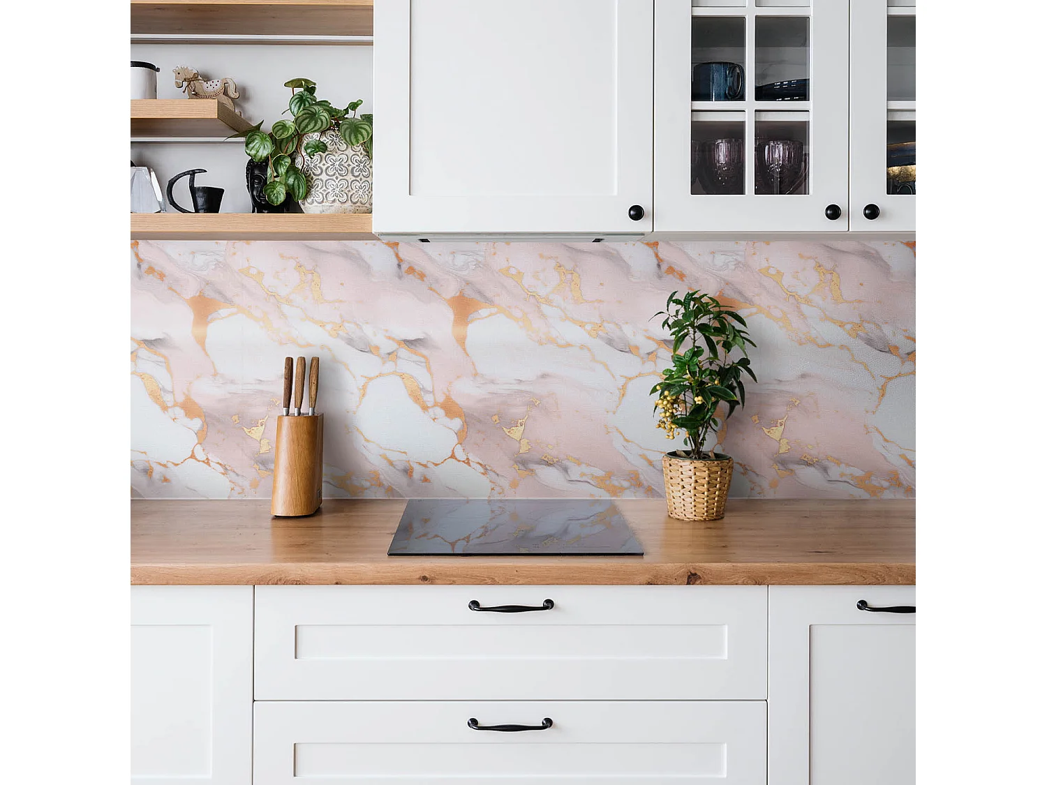 Selbstklebende wasserdichte Vinyl-Wandpaneele – Pastellmarmor und Gold 100 x 50 cm