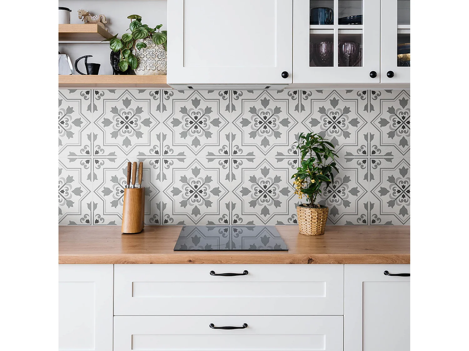 Selbstklebende Fliesen - Vinyl - Graues Ornament 9x30x30