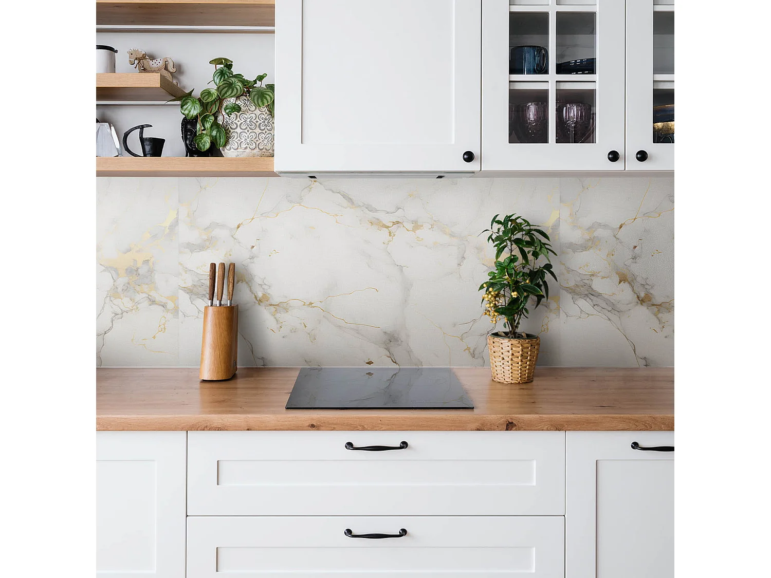 Selbstklebende wasserdichte Vinyl-Wandpaneele – Eleganter Marmor und Gold 100 x 50 cm