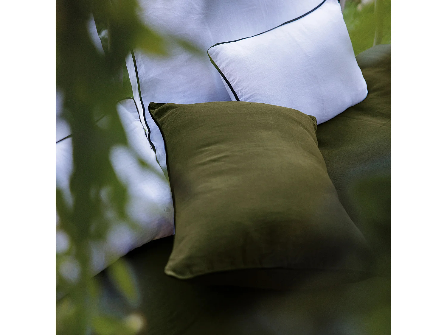 Housse de coussin PRELUDE 40x60 cm lin et coton lavé vert Kaki