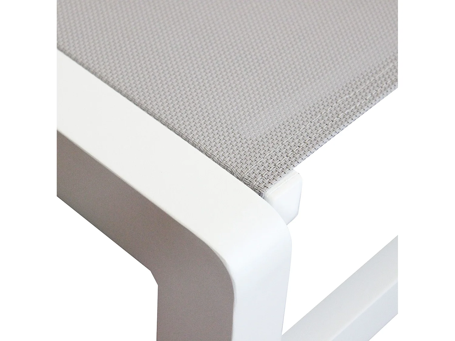 MilaniHome.it - lettino in alluminio con tettuccio di design per esterno giardino cm 78 l x 195 p x 32/54 hdi coloreBianco