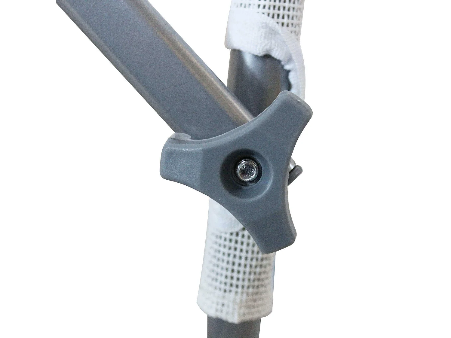 MilaniHome.it - Brandina Pieghevole Prendisole Da Mare E Campeggio In Metallodi coloreBianco