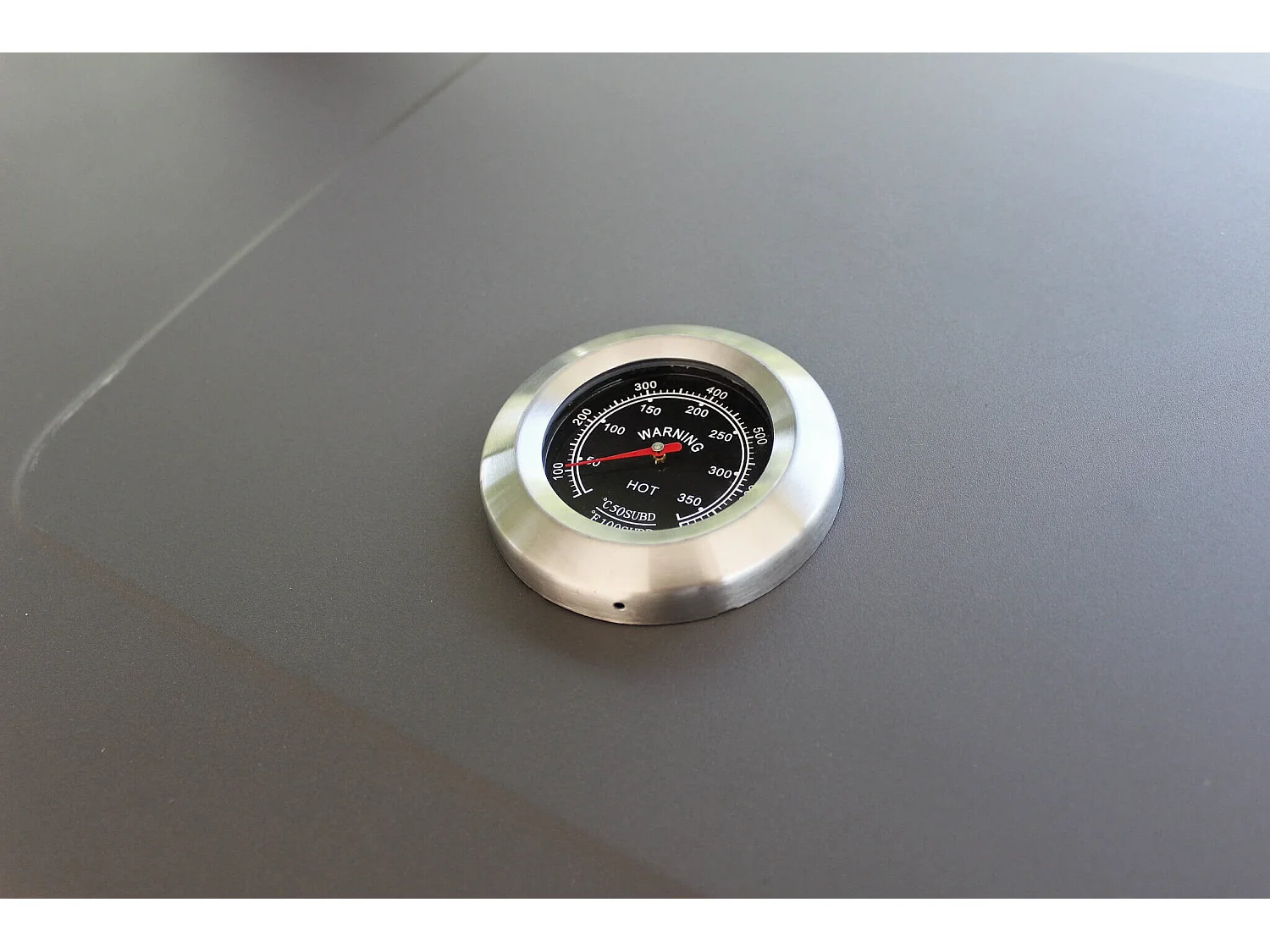 MilaniHome.it - barbecue a carbonella XL con coperchio e ruote regolatore di temperaturadi coloreNero