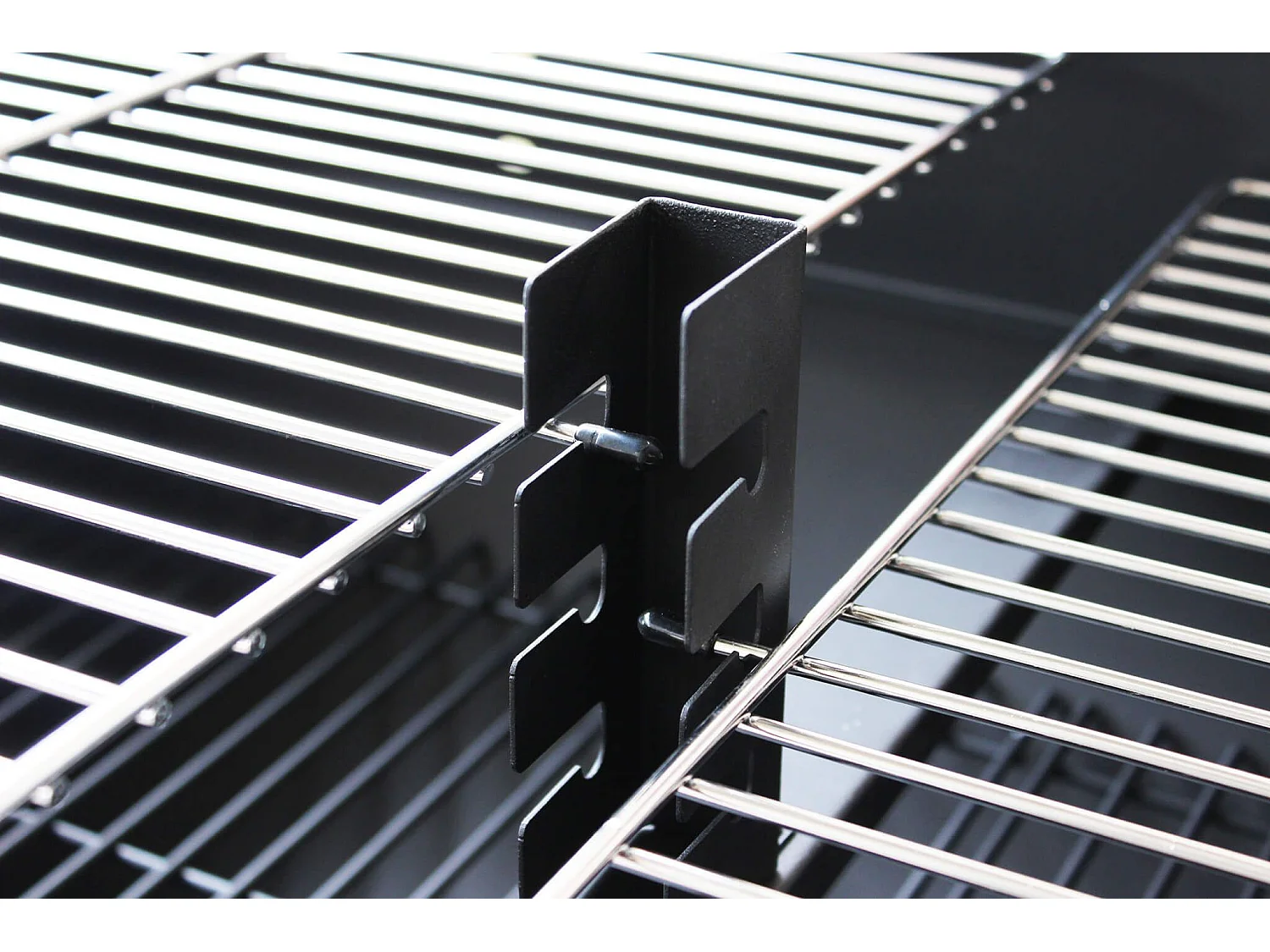 MilaniHome.it - Barbecue a carbonella con ruote da campeggio grigliata di design americanodi coloreNero