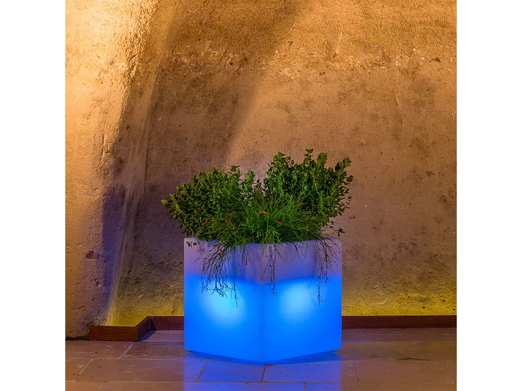 MilaniHome.it - Vaso luminoso RGB con pannello solare per esterno giardino multicolor cm 40 x 40 x 40 hdi coloreMulticolor