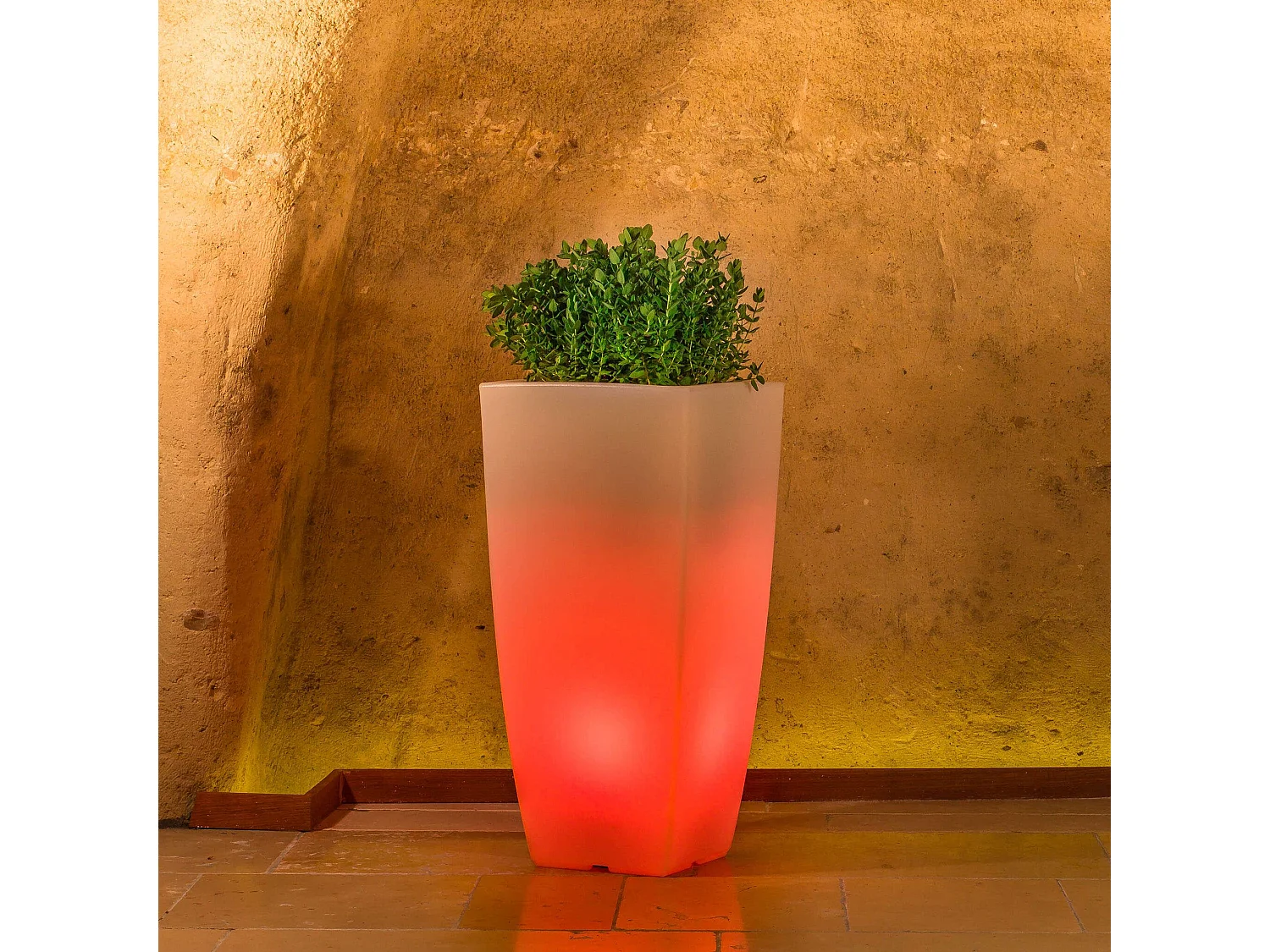 MilaniHome.it - Vaso luminoso RGB con pannello solare per esterno giardino multicolor cm 40 x 40 x 90 hdi coloreMulticolor