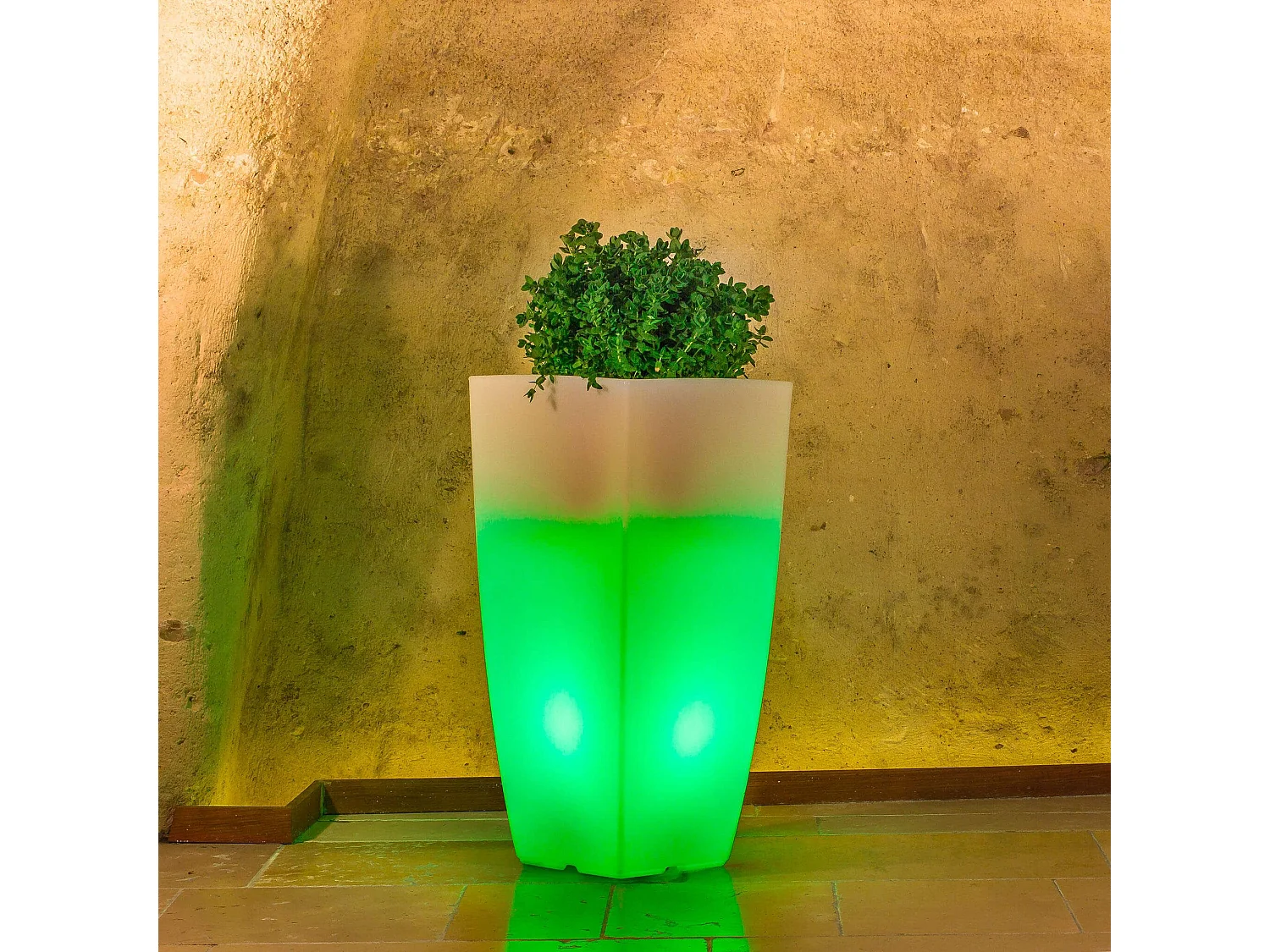 MilaniHome.it - Vaso luminoso RGB con pannello solare per esterno giardino multicolor cm 33 x 33 x 70 hdi coloreMulticolor