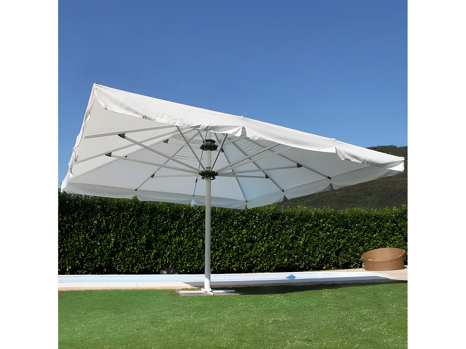 MilaniHome.it - Ombrellone Da Giardino 5x5 Palo Centrale Bianco Per Esterno Ristorante Gelateria Bar Hotel Albergodi coloreBianco