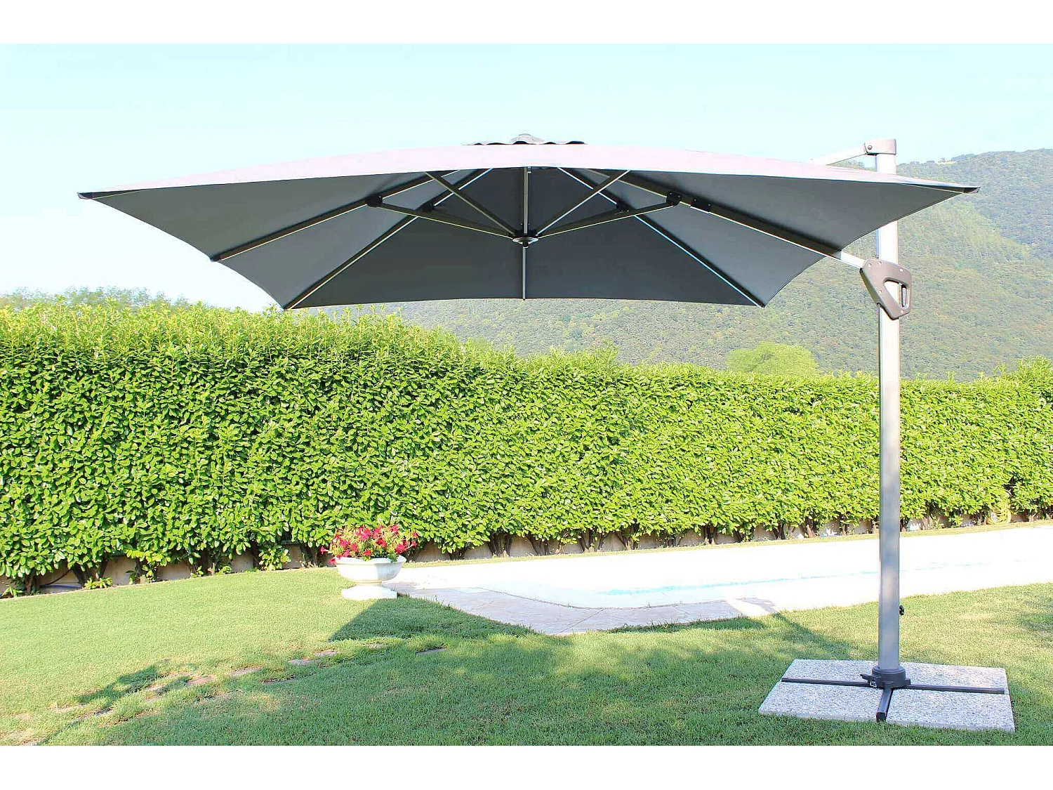 MilaniHome.it - Ombrellone Da Giardino 3x3 Palo Laterale Grigio Telo Grigio Per Esterno, Giardino Ristorante Gelateria Bar Hotel Albergodi coloreGrigio