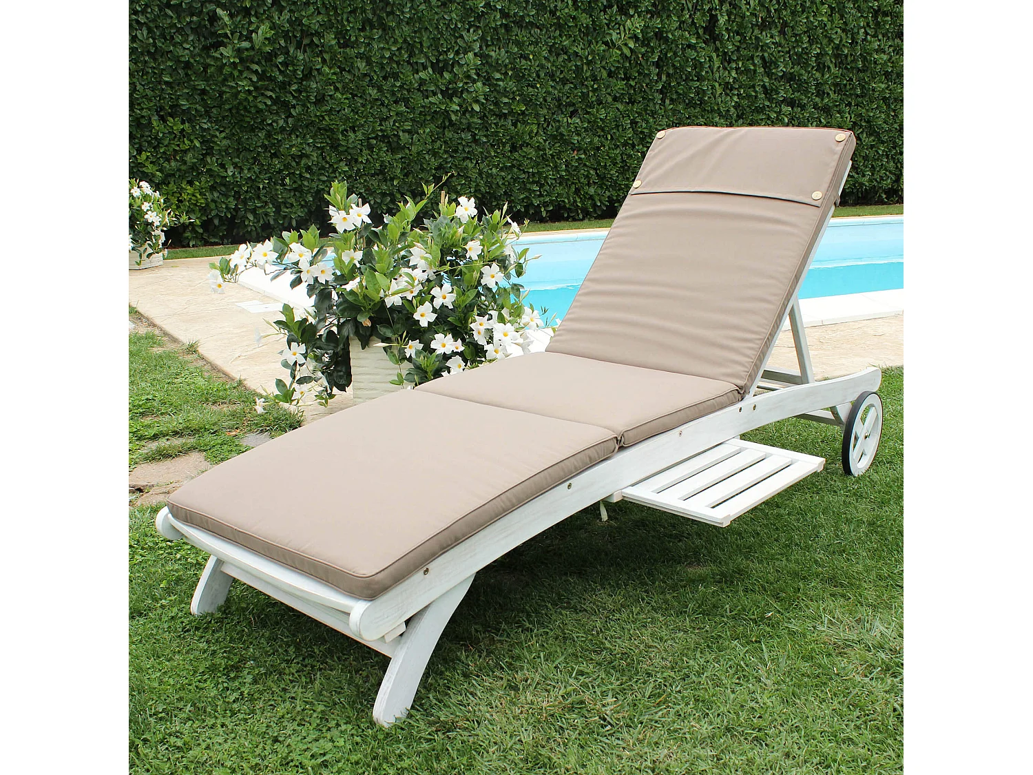 MilaniHome.it - Cuscino in poliestere sfoderabile e idrorepellente di design per esterno giardino cm 59 l x 194,5 p x 4 hdi coloreTortora
