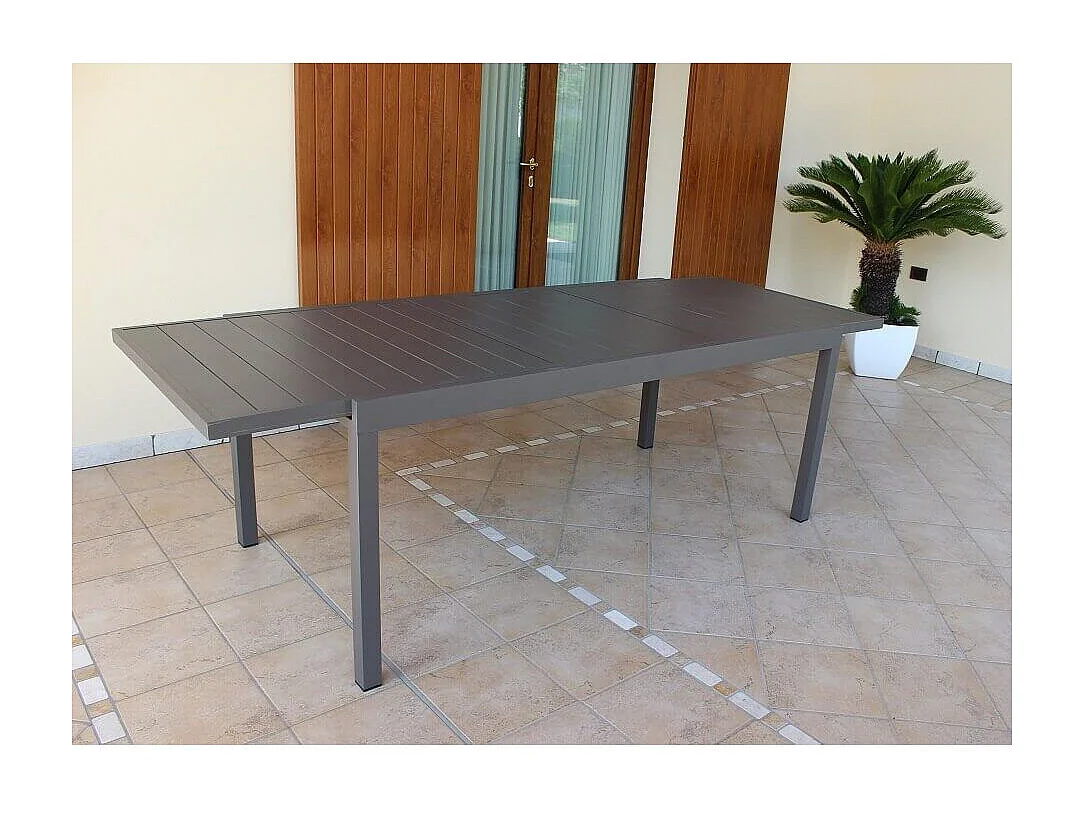 MilaniHome.it - Tavolo Rettangolare Allungabile In Alluminio Taupe 200/300x100 Da Esterno Giardino, Per Ristorante Agriturismo Albergo Hoteldi coloreTaupe