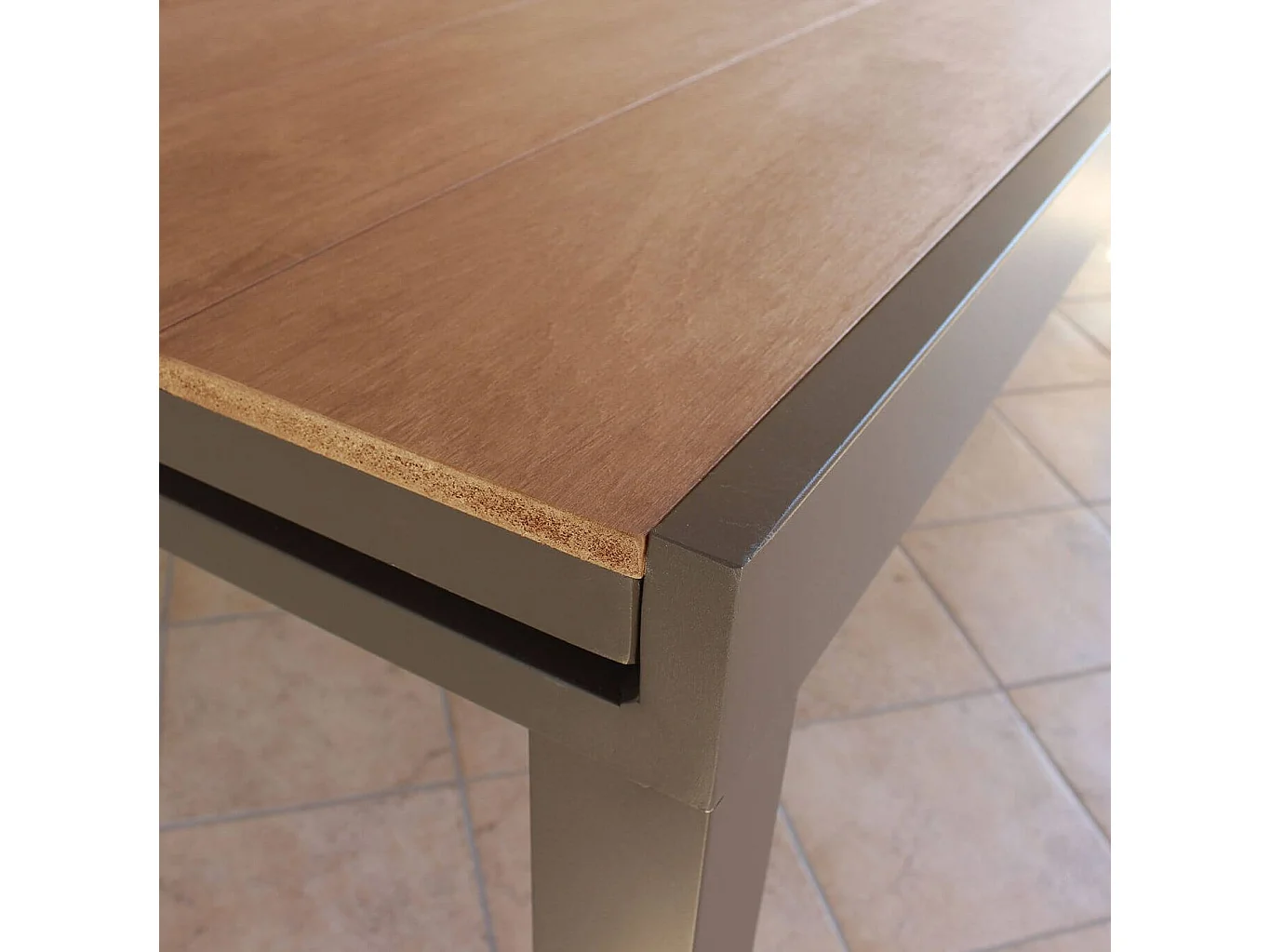 MilaniHome.it - Tavolo Rettangolare Allungabile In Alluminio Antracite E Polywood Marrone 160/240x95 Da Esterno Giardino, Per Ristorantedi coloreTaupe