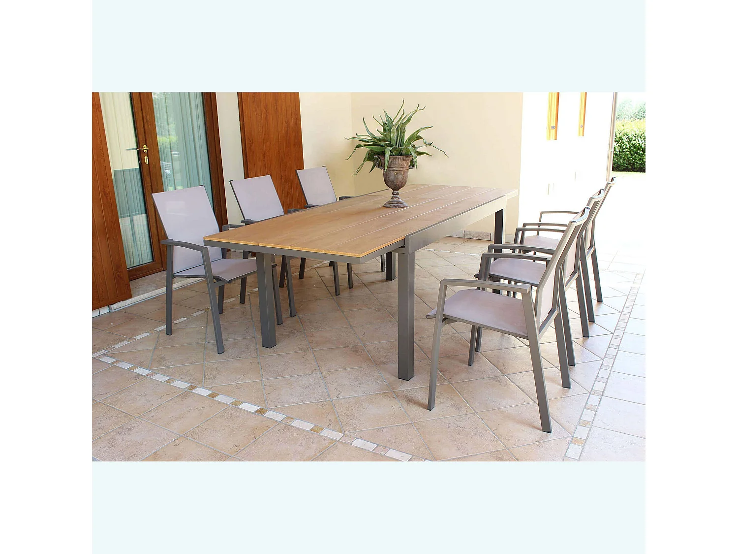 MilaniHome.it - Tavolo Rettangolare Allungabile In Alluminio Antracite E Polywood Marrone 160/240x95 Da Esterno Giardino, Per Ristorantedi coloreTaupe