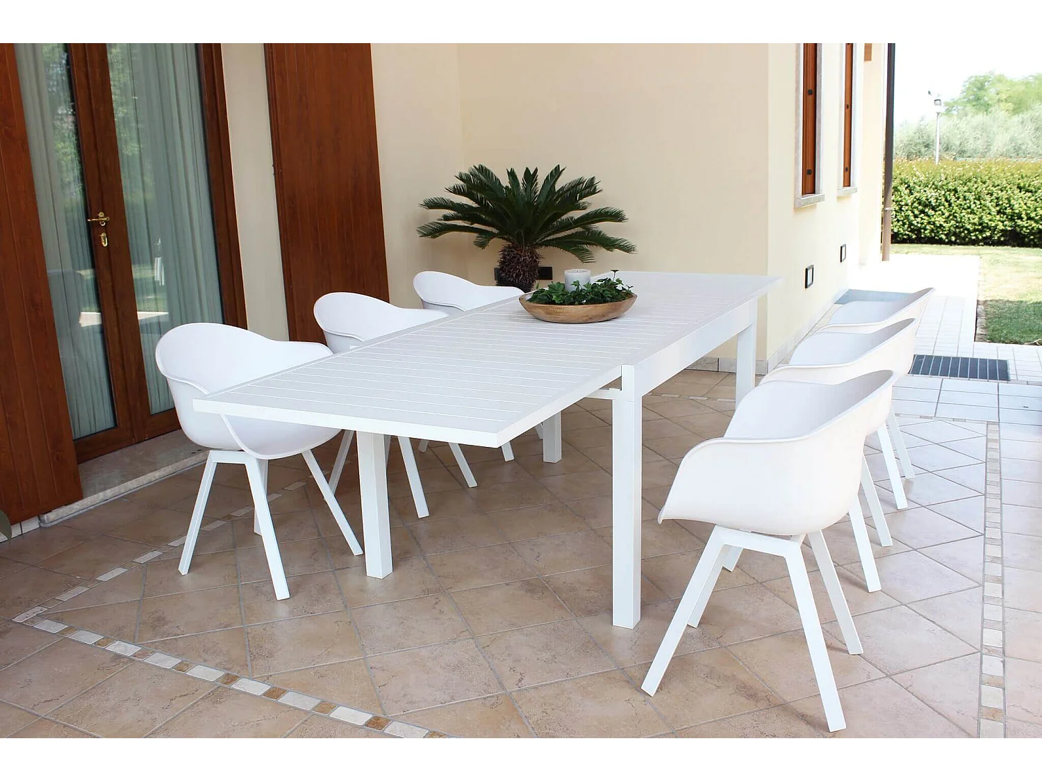 MilaniHome.it - Tavolo Rettangolare Allungabile In Alluminio Da Esterno Giardino, Per Ristorante Albergo Di Design, Cm 135/270x90x75 H Colore Biancodi coloreBianco
