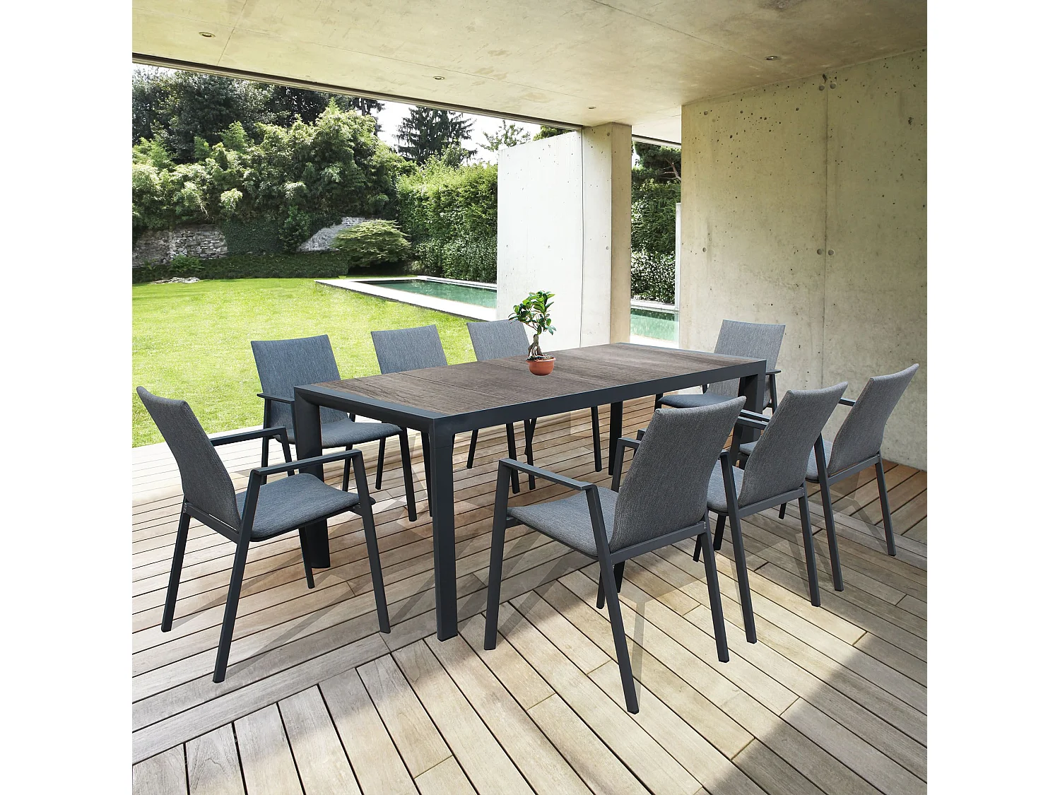 MilaniHome.it - Tavolo da giardino in alluminio con piano in ceramica effetto legno di design.di coloreAntracite