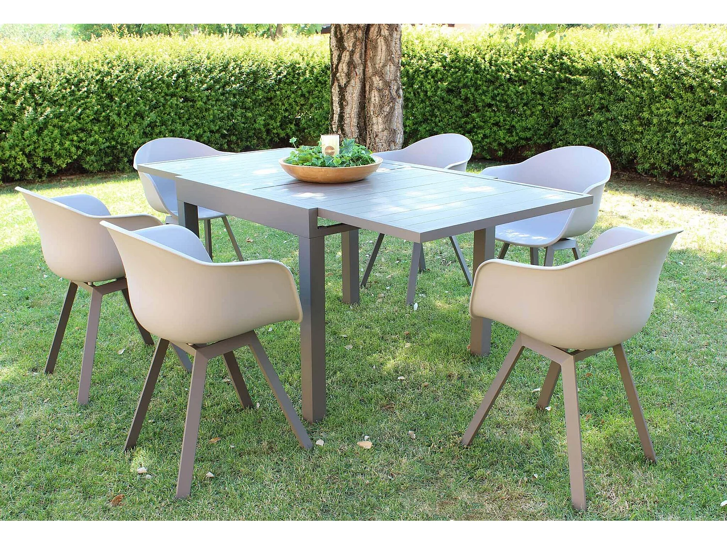 MilaniHome.it - Tavolo Rettangolare Allungabile In Alluminio Da Esterno Giardino, Per Ristorante Albergo Di Design, Cm 90/180x90x75 H Colore Taupedi coloreTaupe