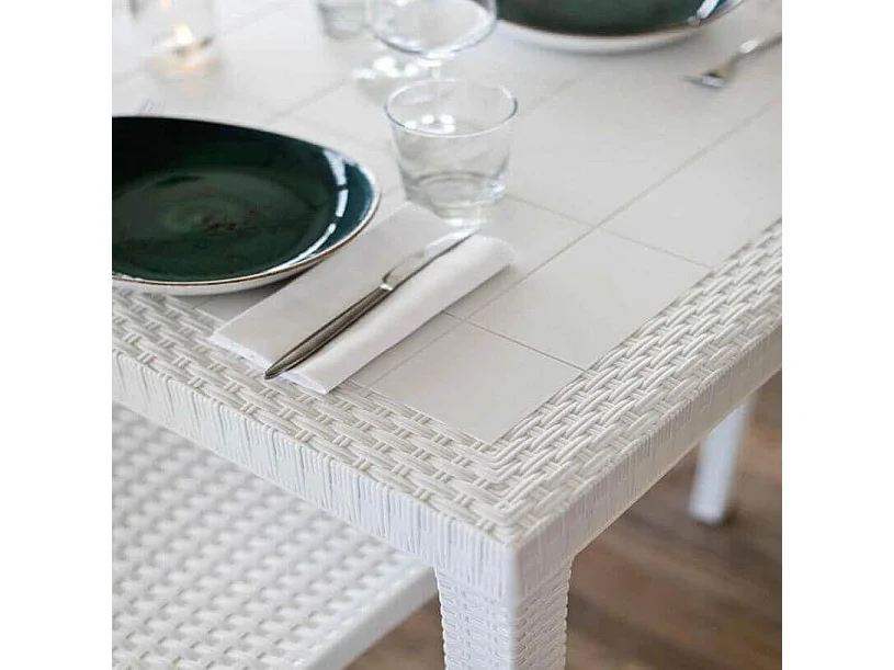 MilaniHome.it - Tavolo Da Giardino Quadrato Fisso In Wicker Stampato Bianco Cm 80x80 Da Esterno Giardino Terrazzo Portico Locale Bardi coloreBianco