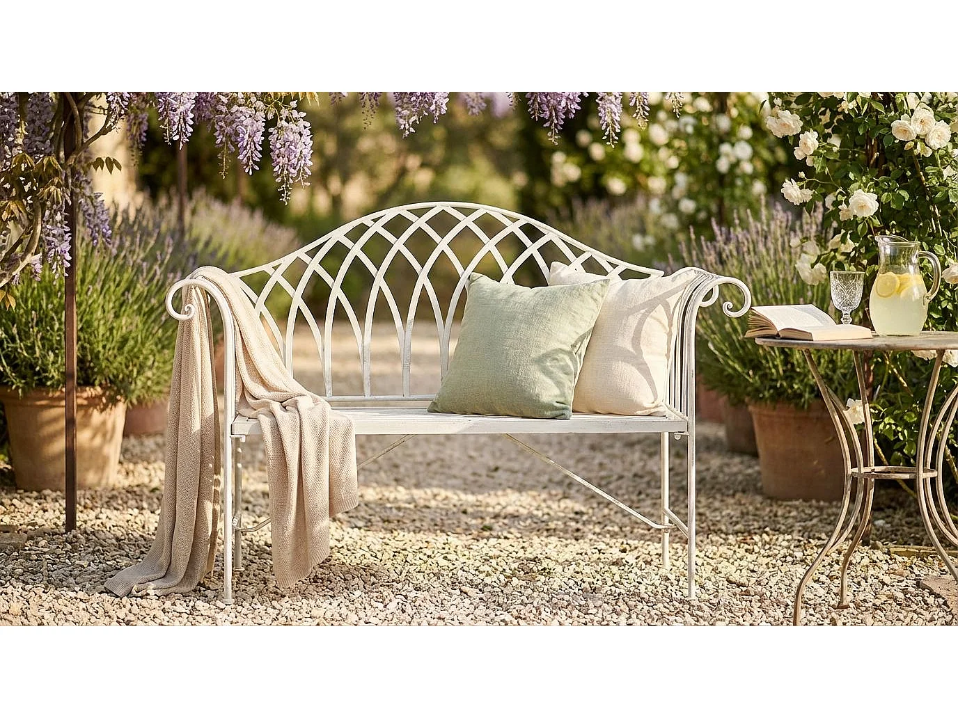 MilaniHome.it - Panca 2 Posti In Ferro Per Interno Esterno Ingresso Portico Piscina Giardino Veranda Ristorante Bar Albergo Agriturismodi coloreBianco