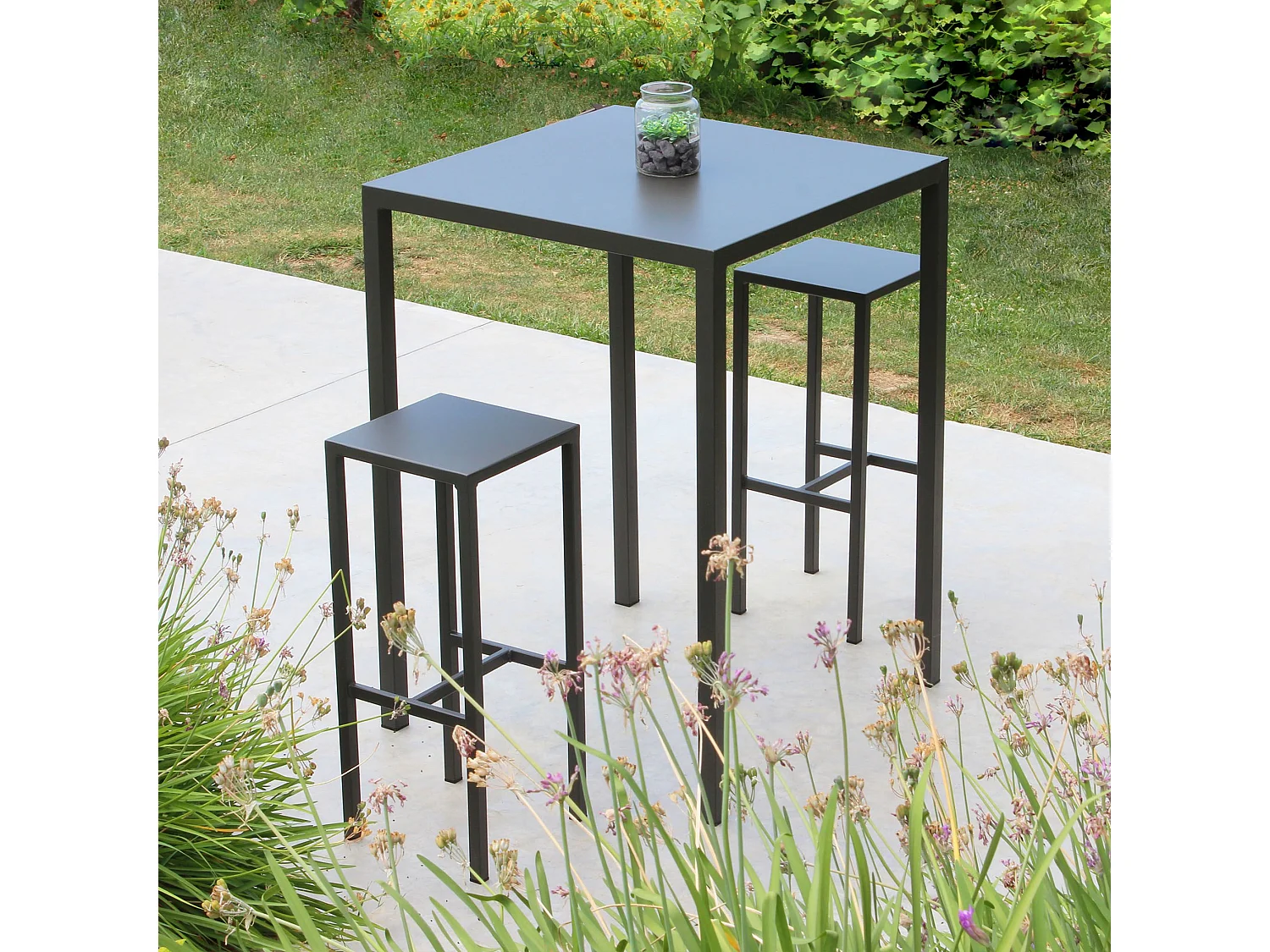 MilaniHome.it - Sgabello in metallo alto di design per esterno giardino cm 32 l x 32 p x 77,5 hdi coloreAntracite