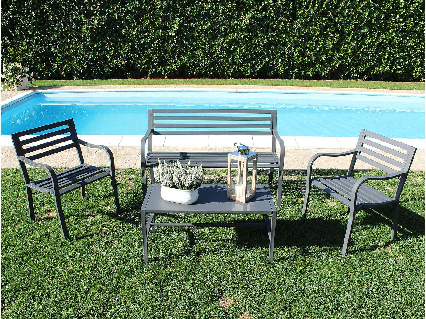 Poltrona Impilabile MilaniHome Per Esterno - In Ferro Tortora, Per Giardino, Bar, Ristoranti, Hotel