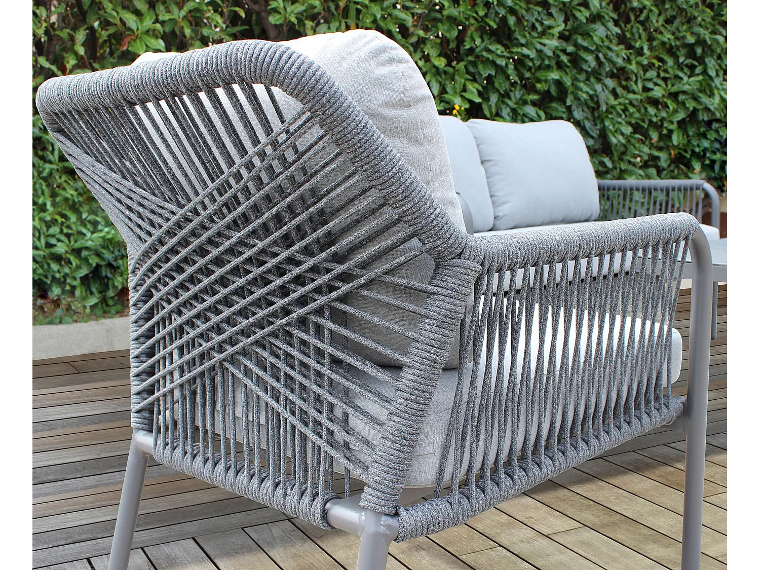 MilaniHome.it - salotto da giardino in alluminio 4 posti per esterno D.148x78x79/P.70x78x79/T.100x55x45di coloreAntracite