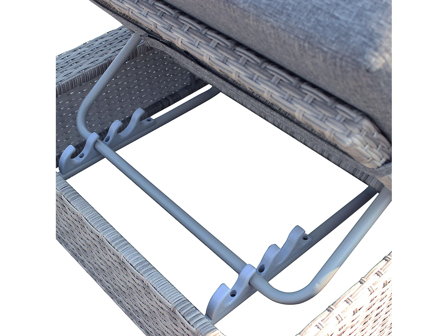 MilaniHome.it - Divano Da Giardino Con Pouf Completo Di Cuscino Intreccio In Rattan Sinteticodi coloreGrigio