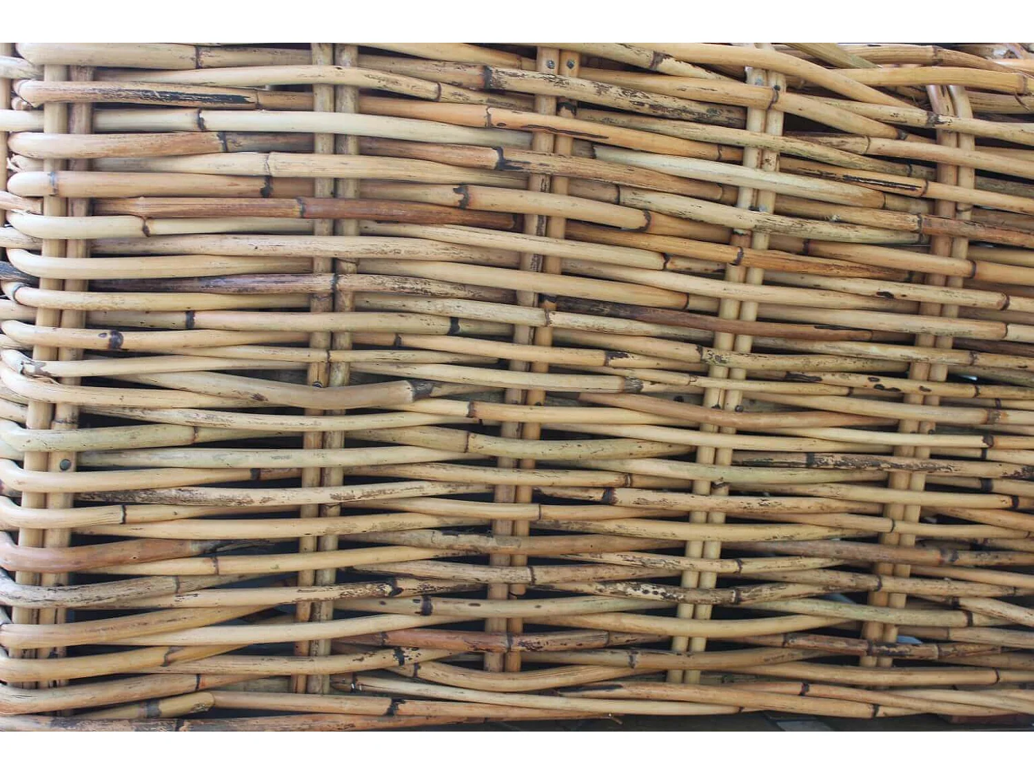 MilaniHome.it - Divano Da Giardino Componibile 3 Posti Completo Di Cuscino Intreccio In Rattan Naturaledi coloreMarrone