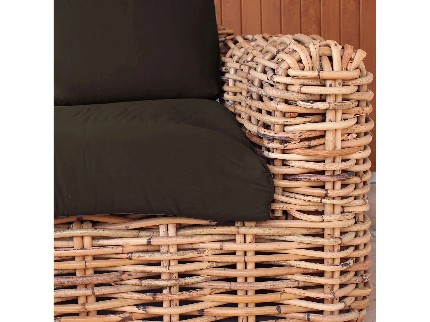 MilaniHome.it - Divano Da Giardino Componibile 3 Posti Completo Di Cuscino Intreccio In Rattan Naturaledi coloreMarrone