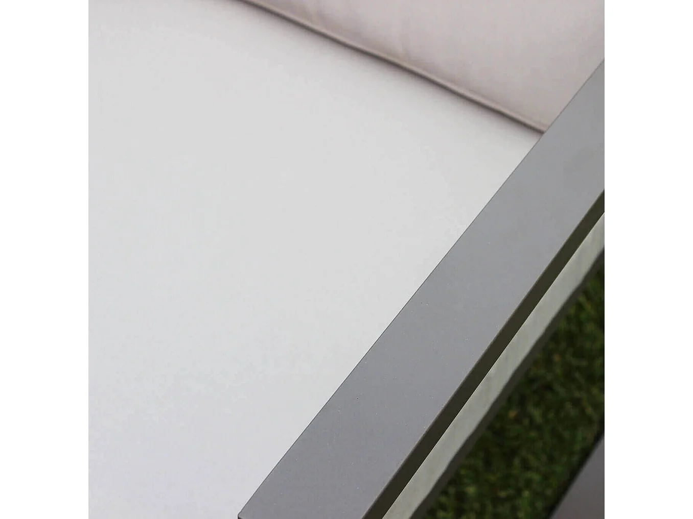 MilaniHome.it - Salotto da esterno per portico e giardino con cuscini in alluminio color talpa, D.120x66x63/P.65x66x63/T.92x51,5x35di coloreTaupe