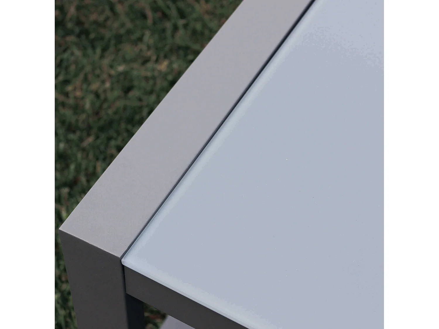 MilaniHome.it - Salotto da esterno per portico e giardino con cuscini in alluminio color talpa, D.120x66x63/P.65x66x63/T.92x51,5x35di coloreTaupe