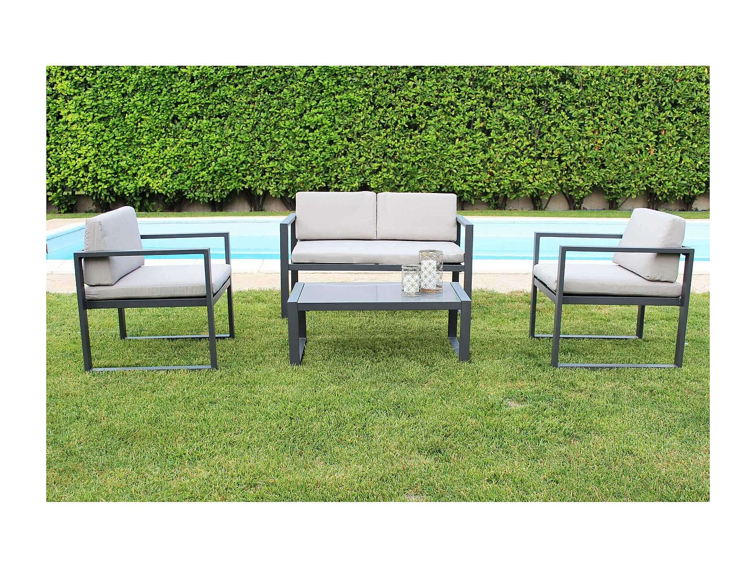 MilaniHome.it - Salotto da esterno per portico e giardino con cuscini in alluminio color antracite, D.120x66x63/P.65x66x63/T.92x51,5x35di coloreAntracite