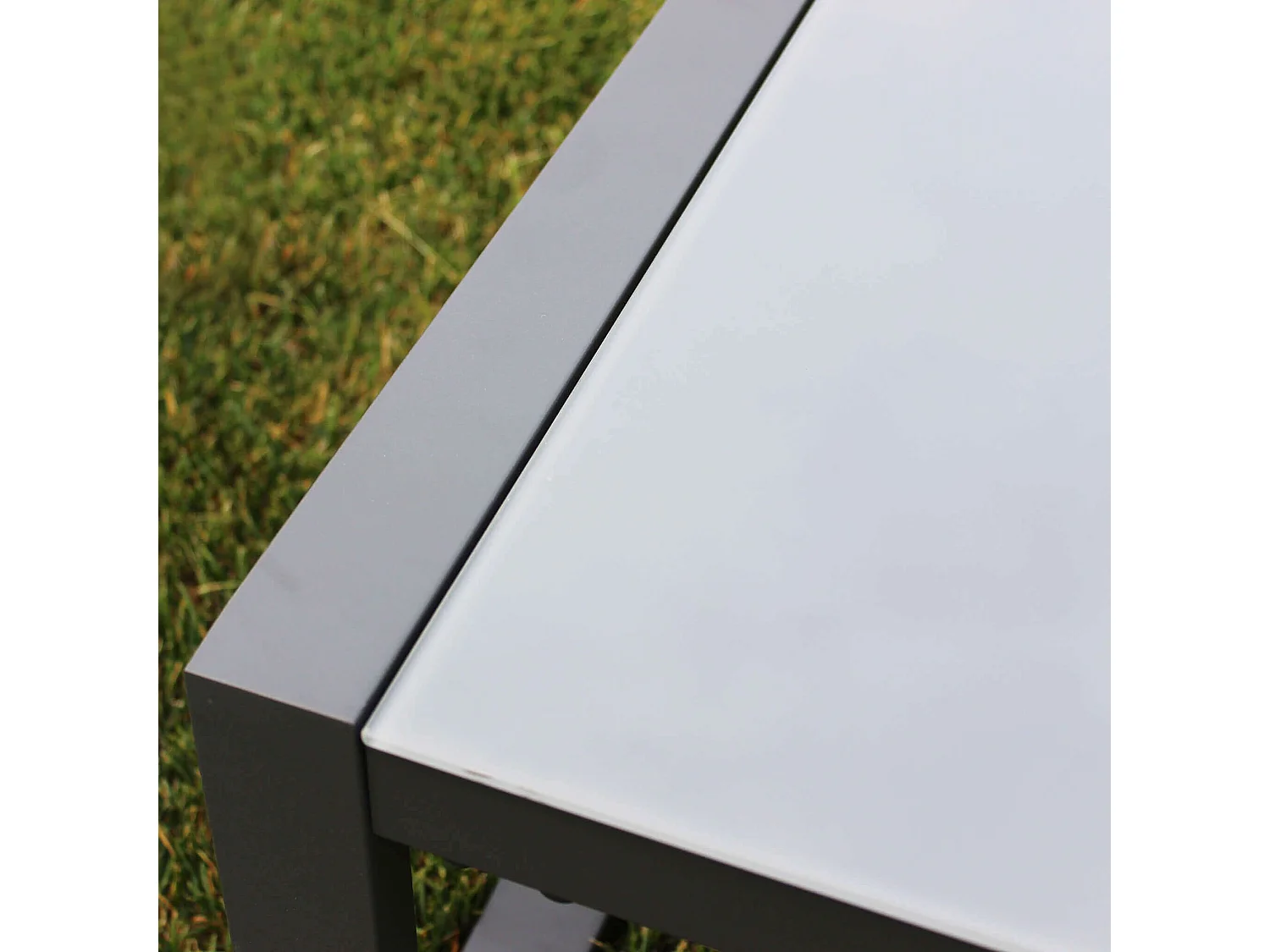 MilaniHome.it - Salotto da esterno per portico e giardino con cuscini in alluminio color antracite, D.120x66x63/P.65x66x63/T.92x51,5x35di coloreAntracite