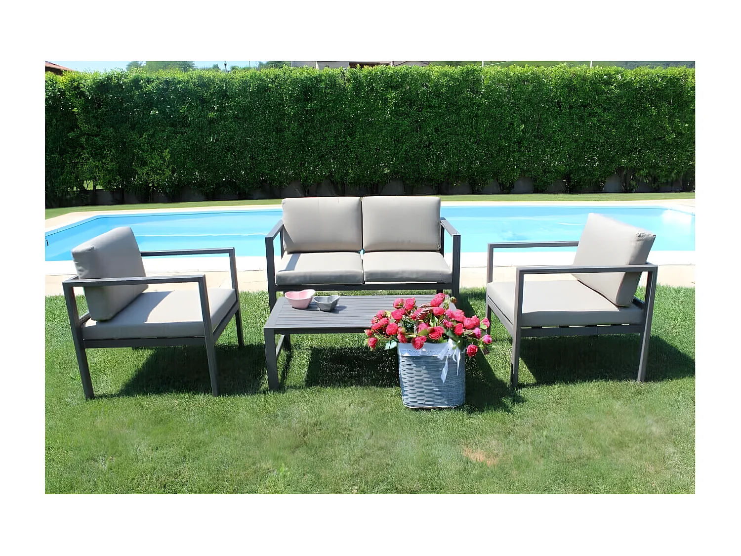 MilaniHome.it - Salotto Da Giardino Set In Alluminio 2 Posti Taupe Da Esterno Portico Per Locale Bar Hotel Albergo Pasticceria Agriturismodi coloreTaupe