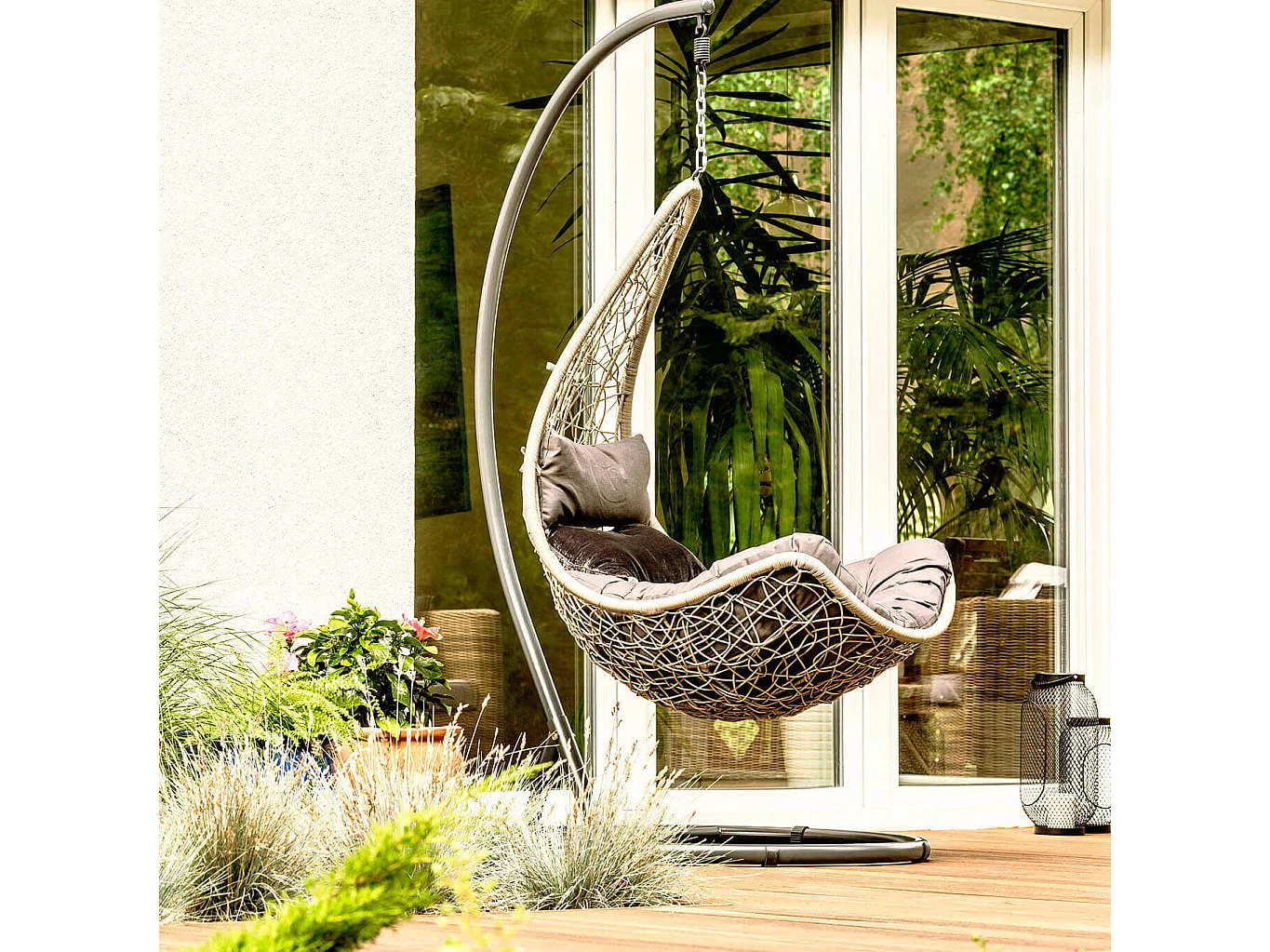 MilaniHome.it - dondolo in fibra naturale di design per esterno giardino Struttura Ø 95 x 195h seduta 80 x 70 x 121di coloreMarrone