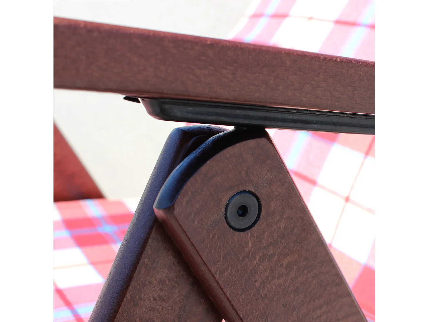 MilaniHome.it - Poltrona Sdraio 4 Posizioni Bordeaux Con Cuscino Per Interno, Veranda Salotto Porticodi coloreRosso