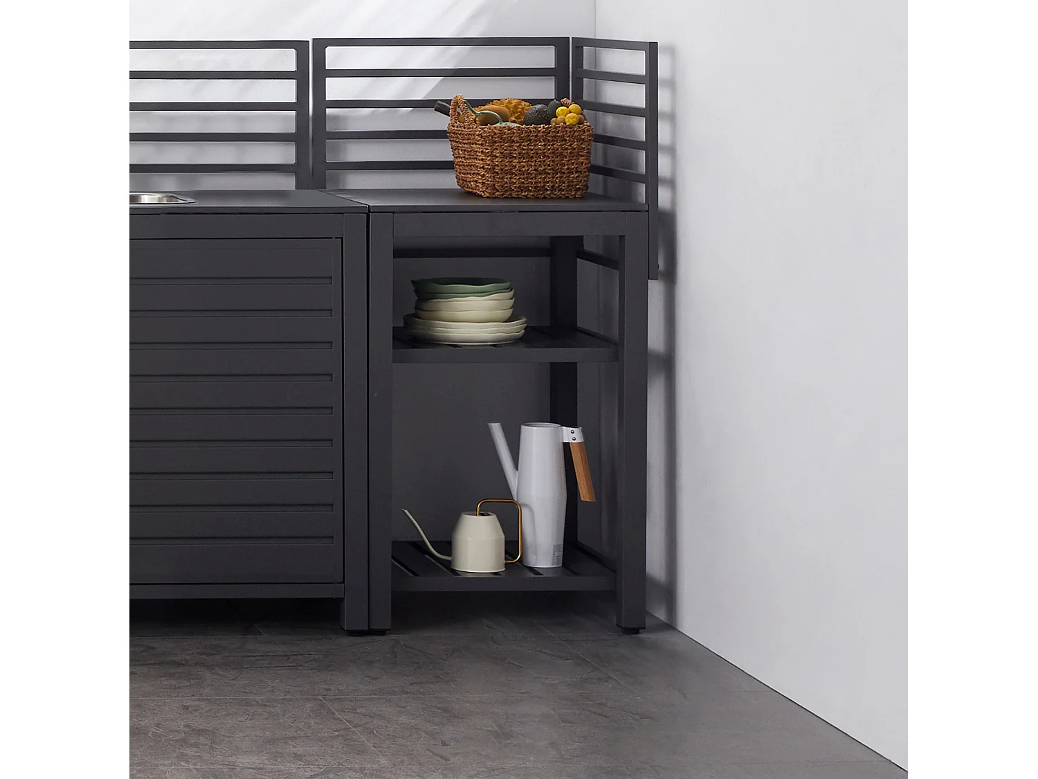 MilaniHome.it - modulo angolare per cucina in alluminio di design per esterno giardino cm 62 l x 62 p x 125 hdi coloreAntracite