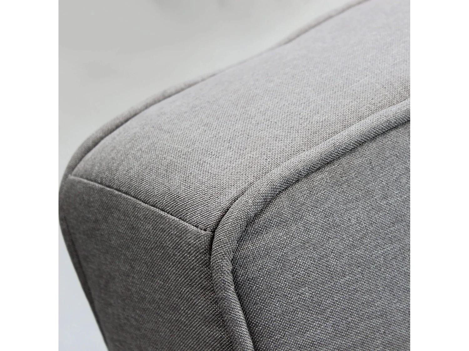 MilaniHome.it - divano letto 3 posti ergonomico per il soggiorno trasormabile in lettodi coloreGrigio chiaro